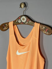 Maieu Nike - marimea M - Intre Umerase