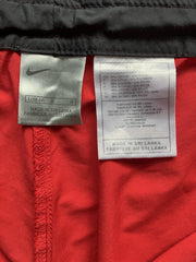 Pantaloni 2/3 Nike - marimea L - Intre Umerase