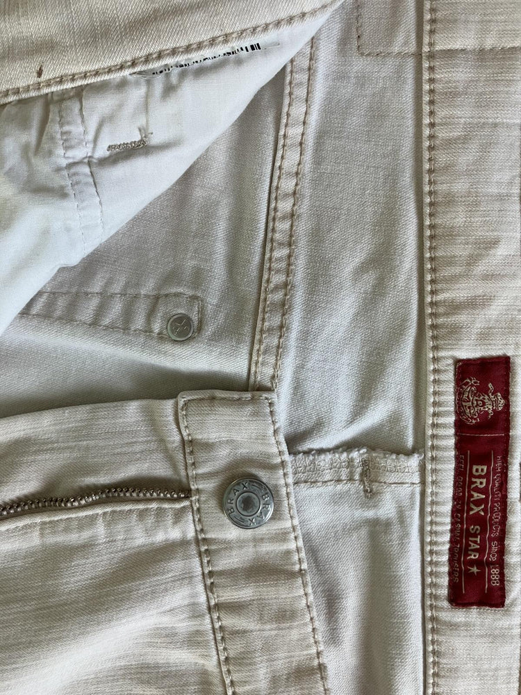 Pantaloni Brax - marimea XL - Intre Umerase