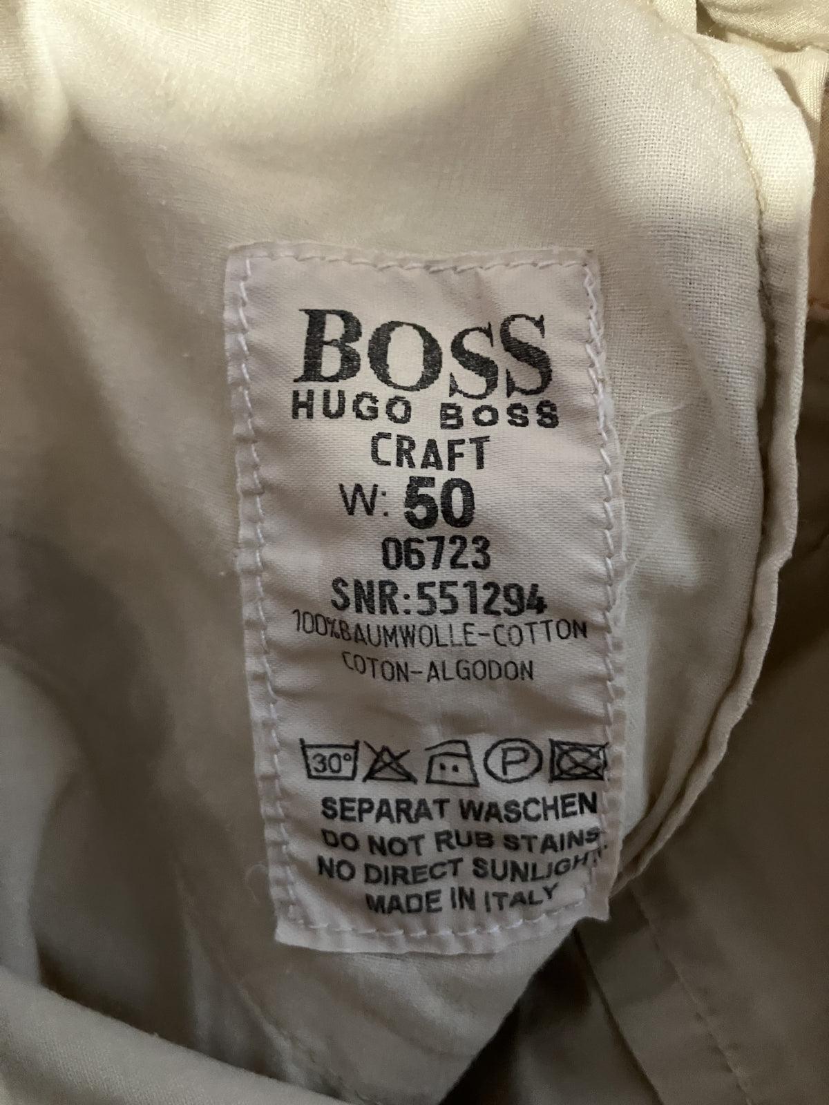 Pantaloni Hugo Boss - marimea M - Intre Umerase