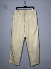 Pantaloni Hugo Boss - marimea M - Intre Umerase