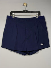 Pantaloni scurti Adidas - marimea 46 - XL - Intre Umerase