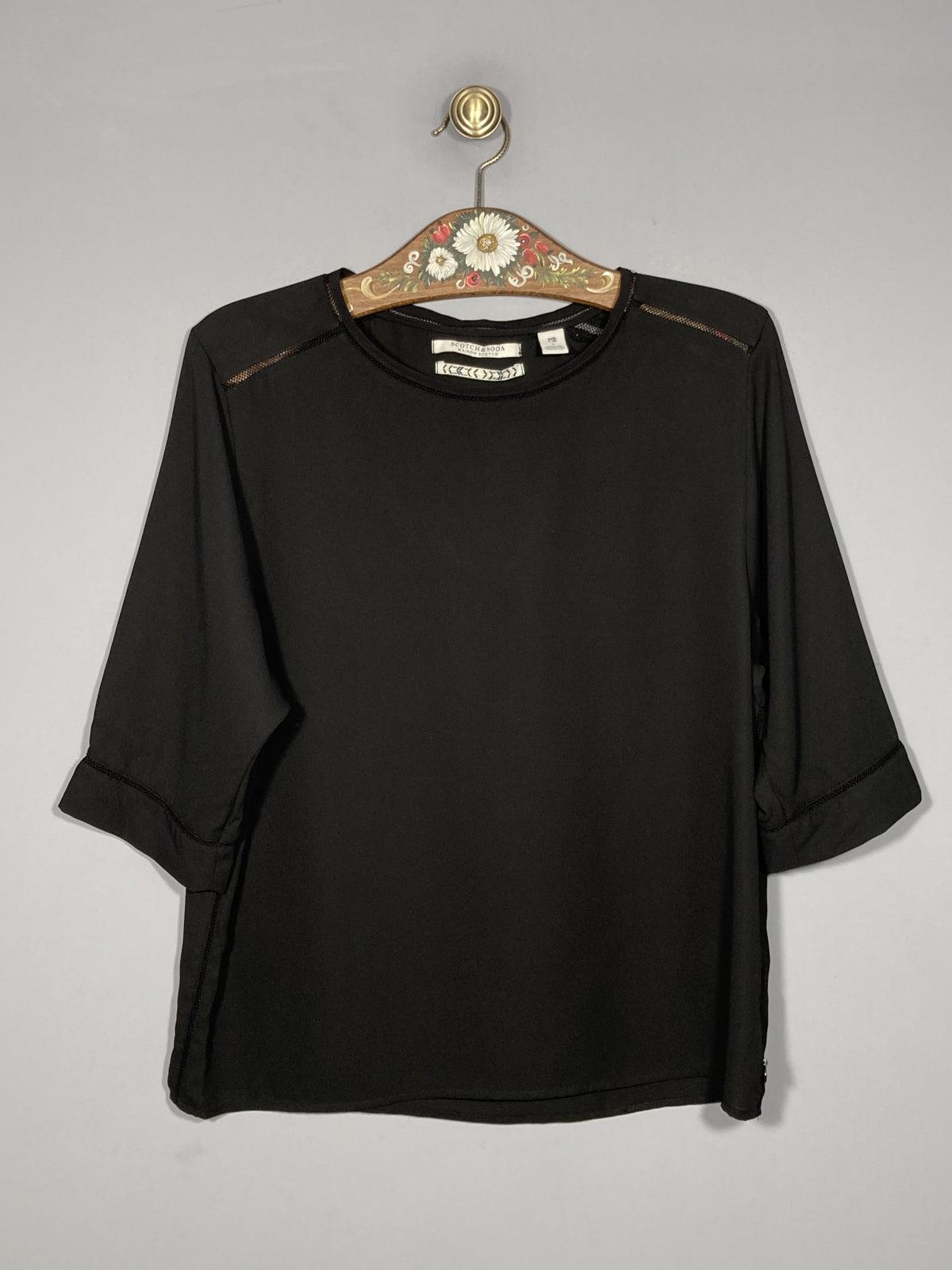 Tricou Maison&Scotch - marimea M - Intre Umerase