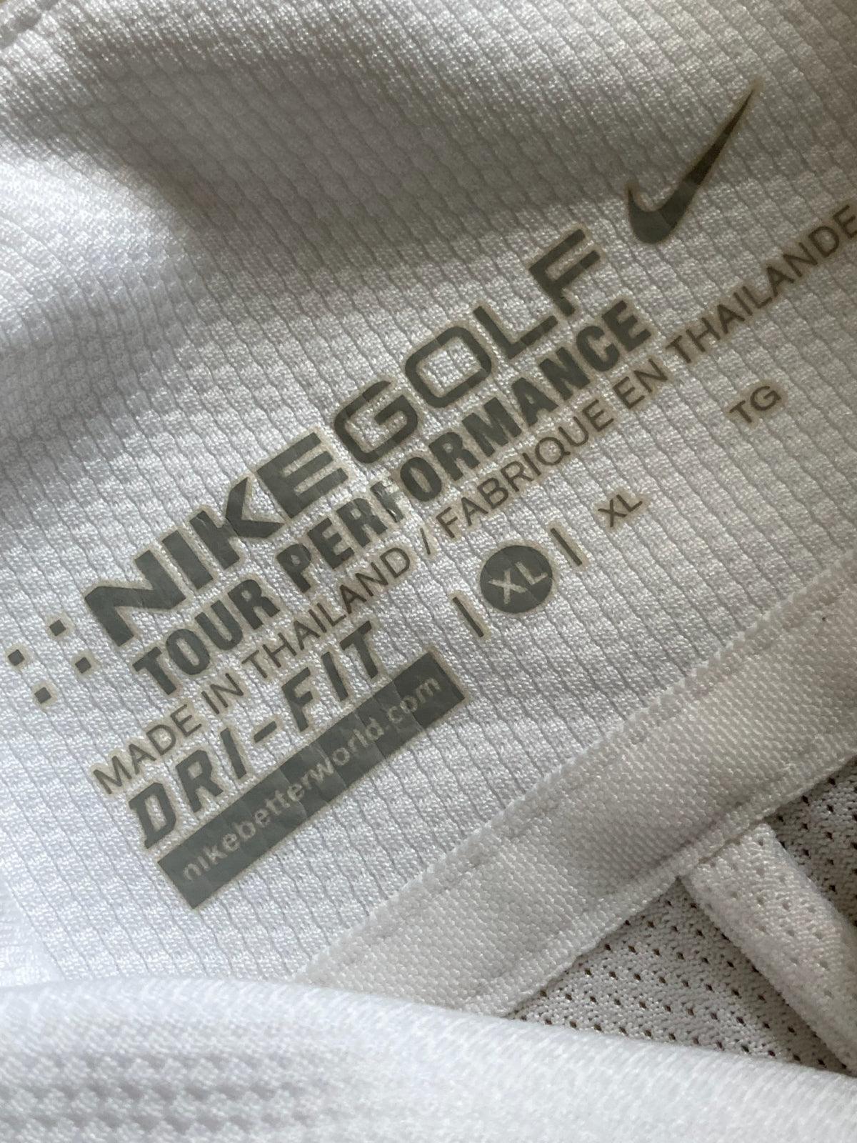 Tricou Nike - marimea XL - Intre Umerase